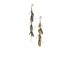Hanging iron leaves